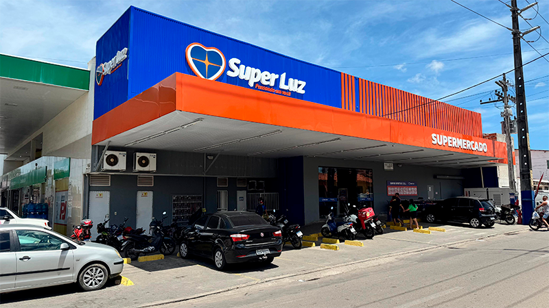 Fachada da Super Luz Supermercado - Pajuçara
